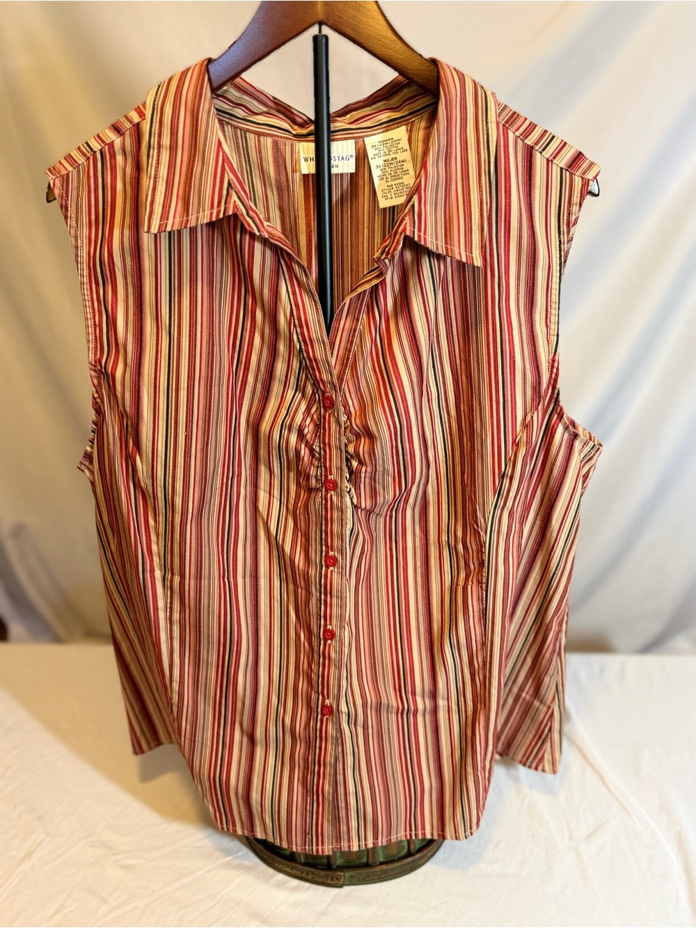 White Stag Woman Red & Cream Striped Sleeveless Button-Front Blouse Size 3X (XX)